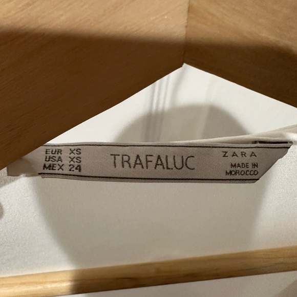 Zara Ruffle Top - Picture 5 of 5